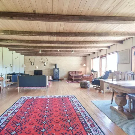 Schönes Haus Mit 3 Schlafzimmern In Ferienhaus *