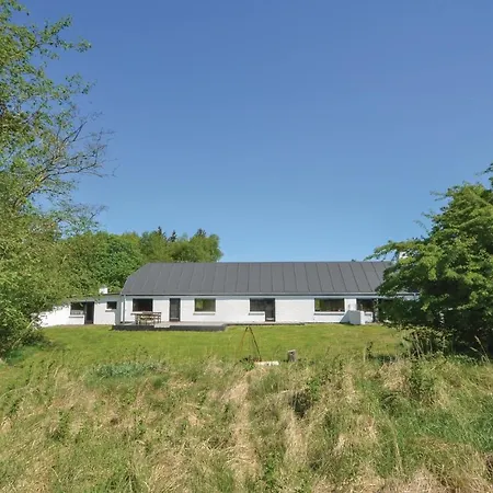 Three-bedroom In * Frostrup